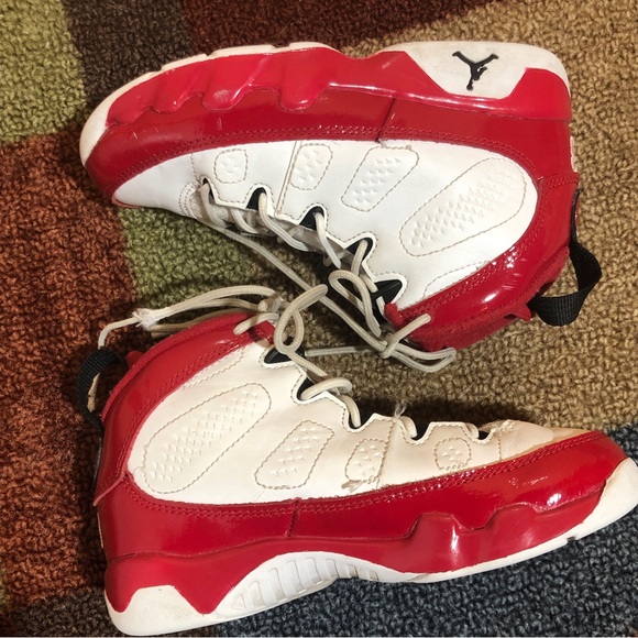 Air Jordan 9 Retro